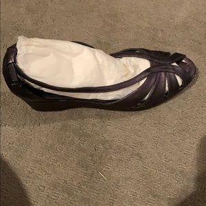 Donald Pliner wedged